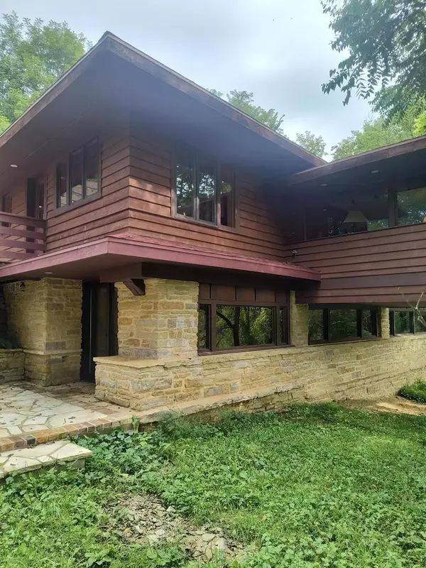 Mineral Point, WI 53565,111 Old Darlington ROAD