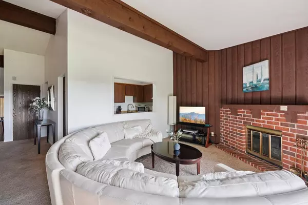 Lake Geneva, WI 53147,83 Red Chimney ROAD #6