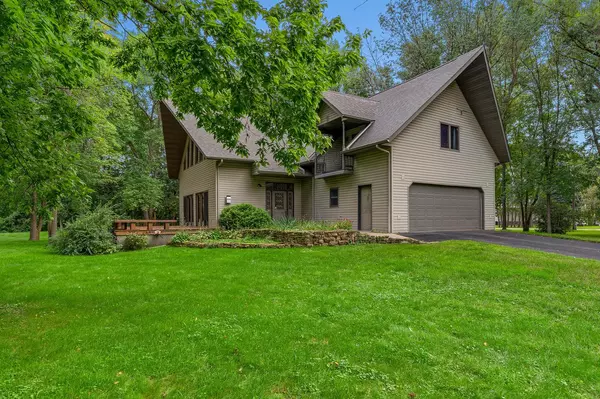 W1700 Heinemann LANE,  Cochrane,  WI 54622