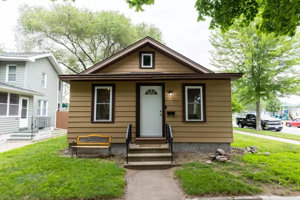 La Crosse, WI 54603,2302 Wood STREET