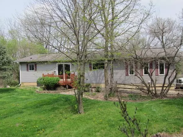 W1081 King Rd, Brooklyn, WI 53521