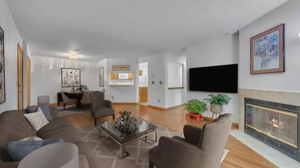 Thiensville, WI 53092,112 E Freistadt ROAD #B