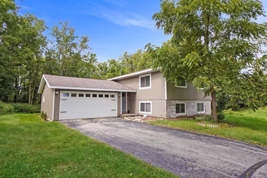 2966 Deerpath ROAD, Lake Geneva, WI 53147