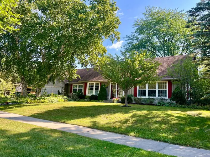 1317 S 7th AVENUE, West Bend, WI 53095