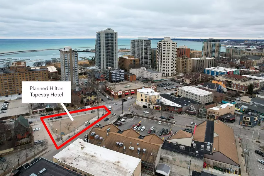 1426 E Brady STREET, Milwaukee, WI 53202