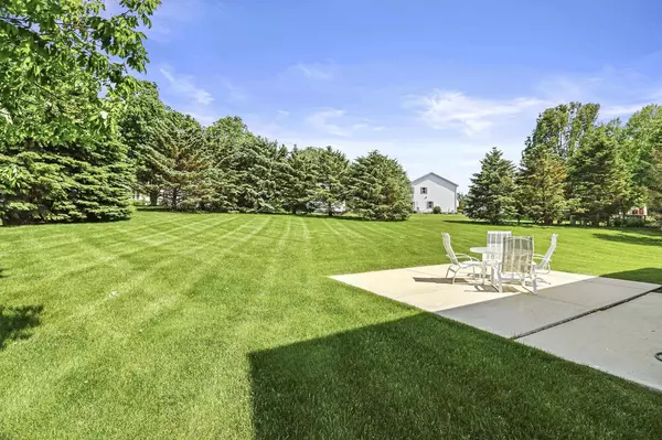 5713 MAPLE CT, Mcfarland, WI 53558