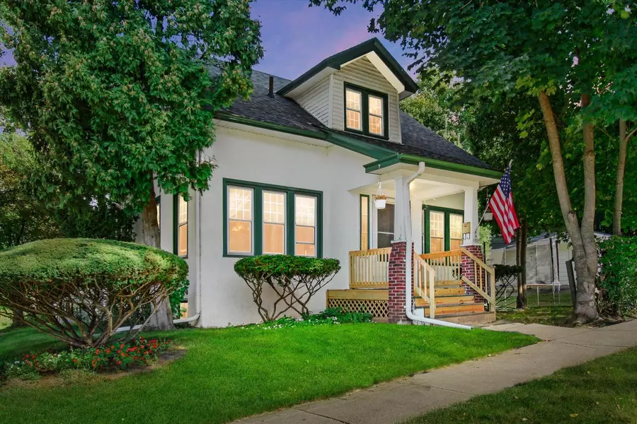 1028 N 70th STREET, Wauwatosa, WI 53213