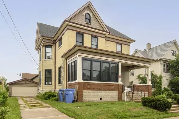 406 S 3rd STREET, Watertown, WI 53094