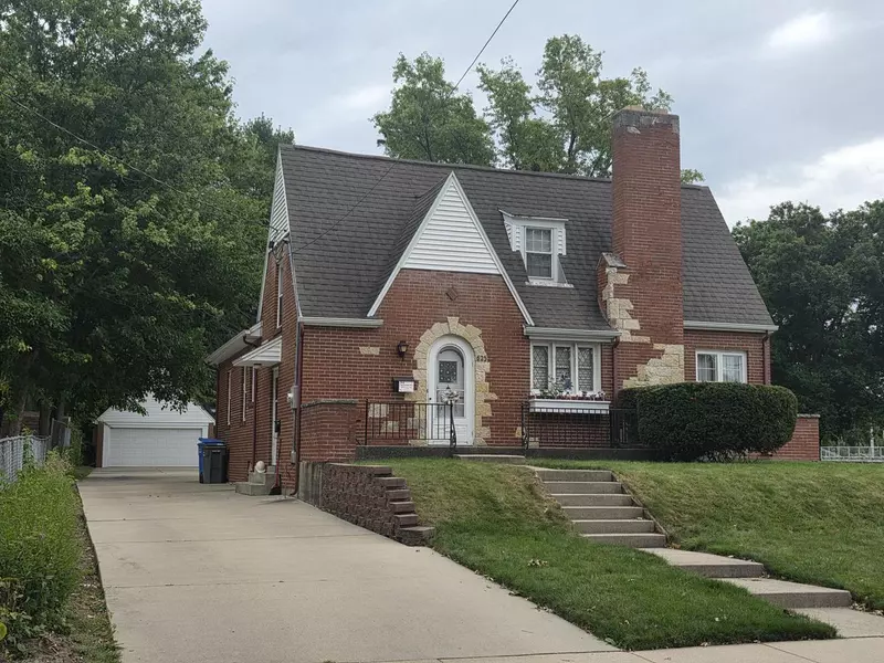 625 S 12th STREET, Watertown, WI 53094