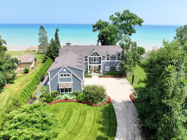 8100 N Beach DRIVE, Fox Point, WI 53217