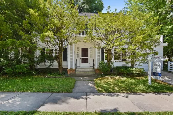 2141 Chamberlain Ave, Madison, WI 53726