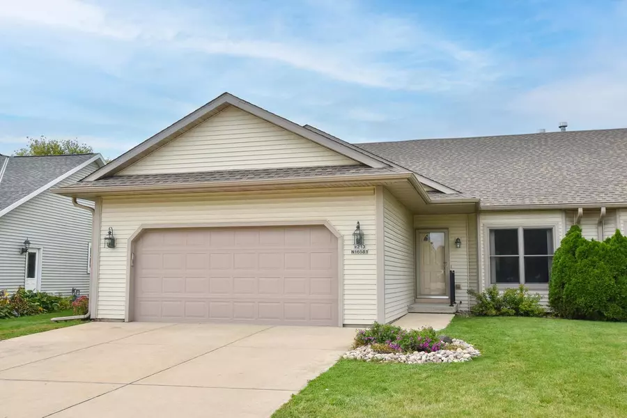 W213N16581 Glen Brooke DRIVE, Jackson, WI 53037