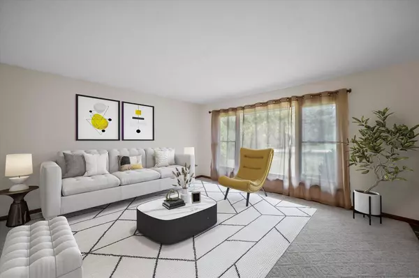 Pewaukee, WI 53072,N16W27601 Pheasant LANE