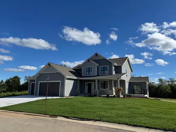 S54W25403 Pebble Brook COURT, Waukesha, WI 53189