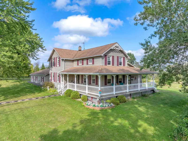 N9015 Highview ROAD, Elkhart Lake, WI 53020