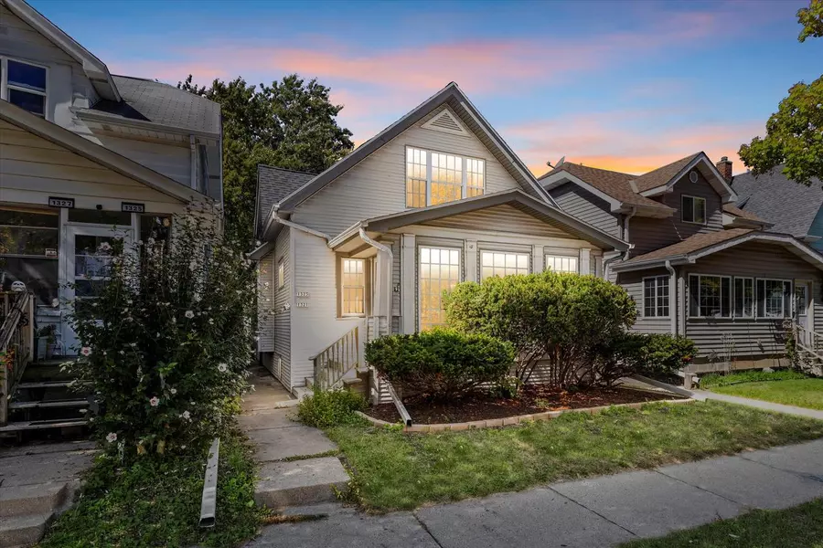 1321 S 73rd STREET, West Allis, WI 53214