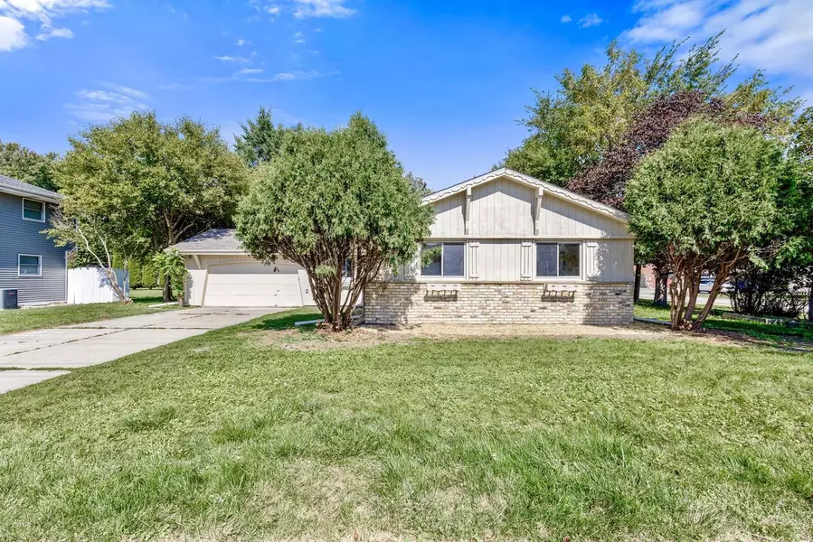 236 E Monroe AVENUE, Hartford, WI 53027