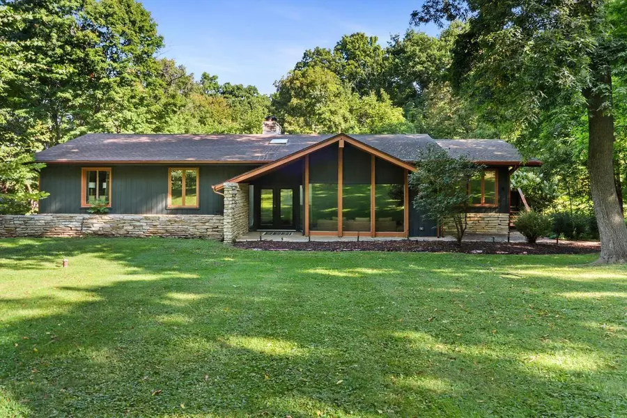 W3552 Wildwood DRIVE, Lake Geneva, WI 53147