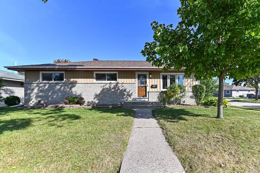 3614 E Kimberly AVENUE, Cudahy, WI 53110