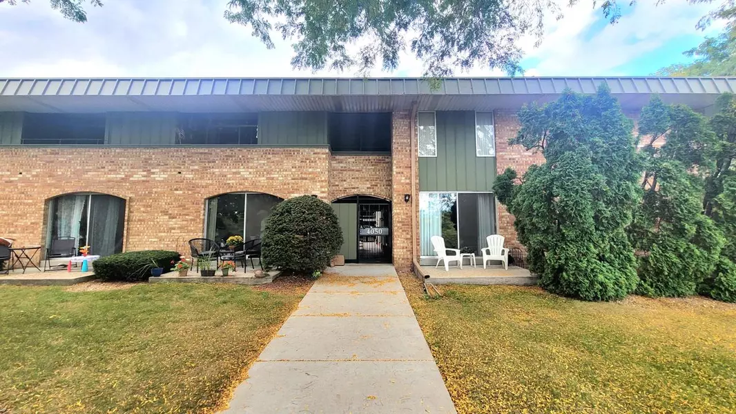 4050 W Rivers Edge CIRCLE #20, Brown Deer, WI 53209