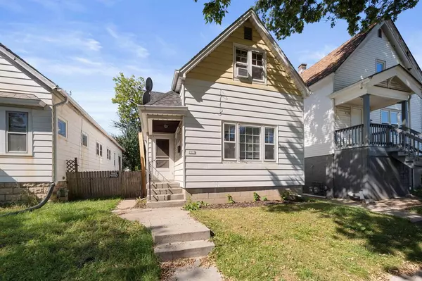 1919 S 7th STREET, Milwaukee, WI 53204