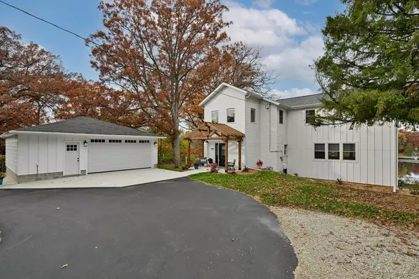 Waterford, WI 53185,29032 Kramer DRIVE