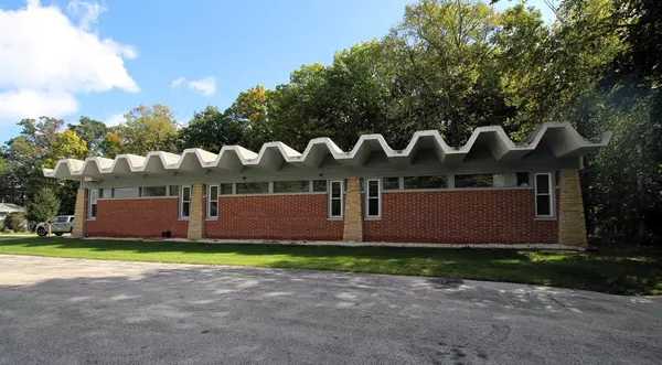 19010 W Main STREET, Lannon, WI 53046