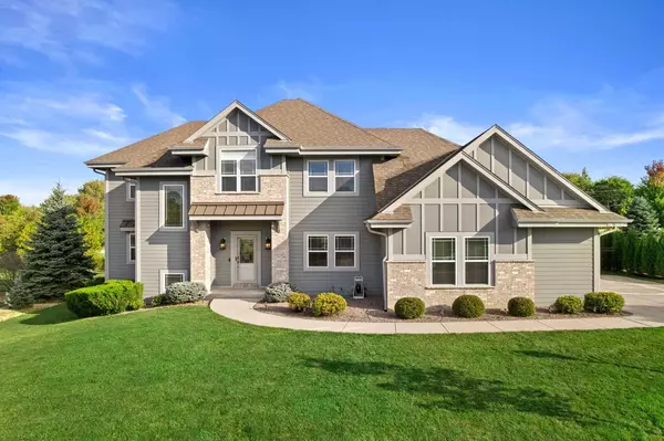 N63W13412 Hummingbird WAY, Menomonee Falls, WI 53051