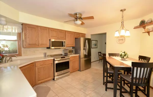 Waukesha, WI 53188,802 S Comanche LANE