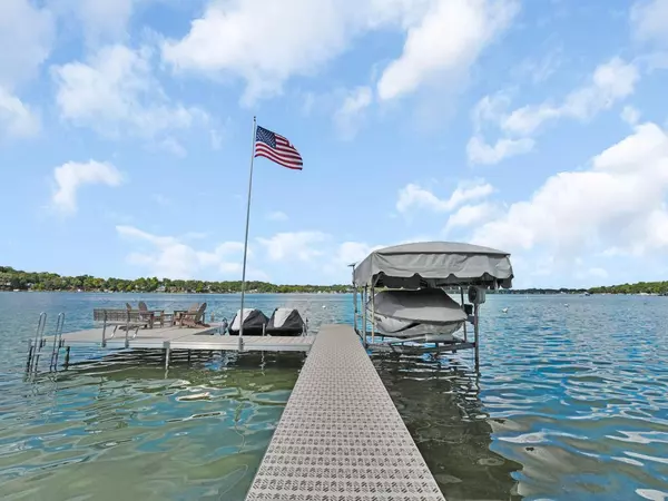 134 W Park DRIVE, Twin Lakes, WI 53181