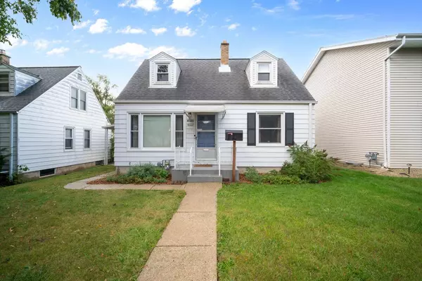 8123 W Townsend STREET, Milwaukee, WI 53222