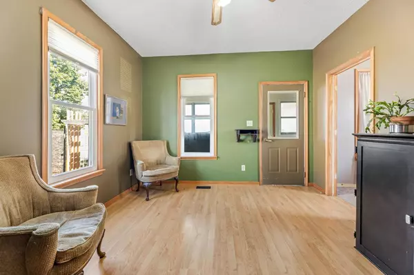 La Crosse, WI 54601,1108 5th AVENUE S