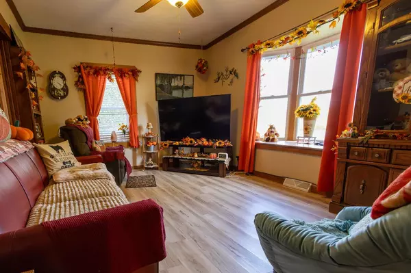 Dakota, MN 55925,42673 County Rd 12