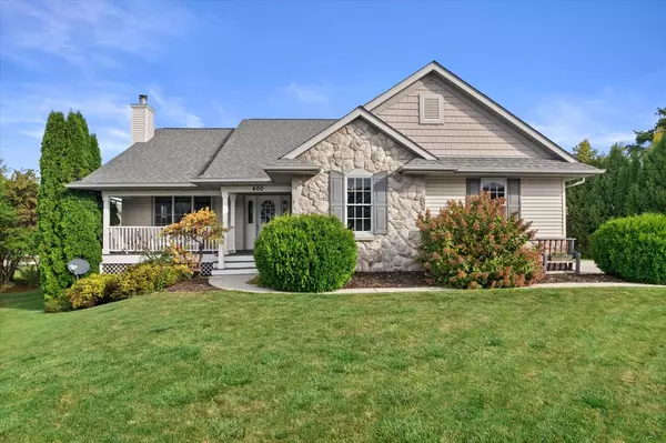 400 Hidden Meadow DRIVE, Glenbeulah, WI 53023