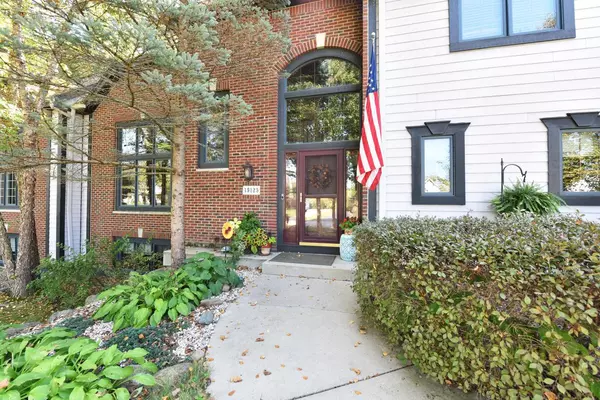 Brookfield, WI 53045,19125 HiView DRIVE