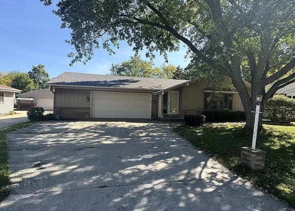 6114 S 37th STREET,  Greenfield,  WI 53221