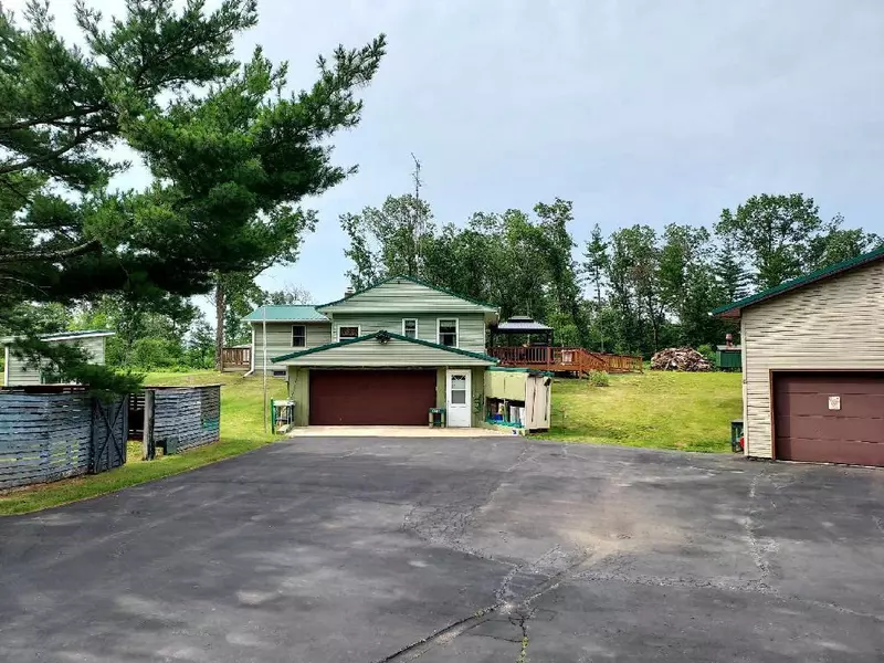 3516 8th Ave, Wisconsin Dells, WI 53965