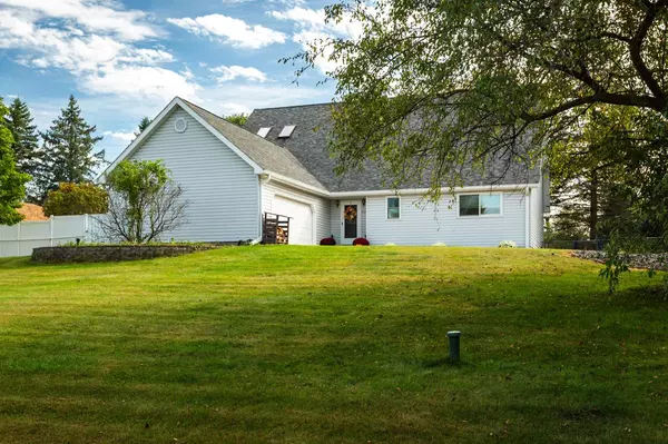W7563 St Croix AVENUE, Holmen, WI 54636