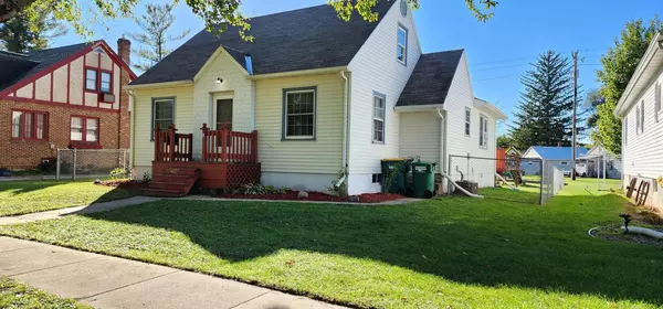 313 Washington STREET S, Houston, MN 55943