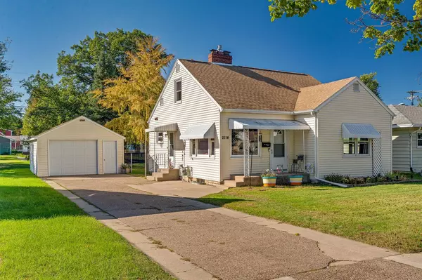 2114 Losey BOULEVARD S, La Crosse, WI 54601