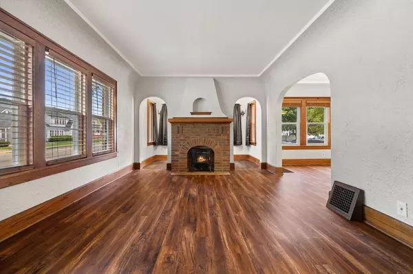 Racine, WI 53402,2700 Lasalle STREET