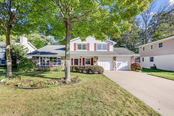 Manitowoc, WI 54220,318 Fenway TERRACE