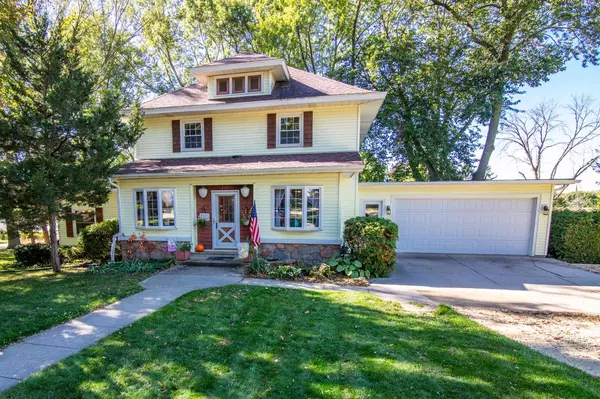 300 Birchcrest ROAD, Horicon, WI 53032