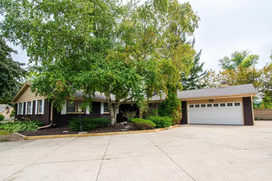 7412 N Boyd WAY, Milwaukee, WI 53217