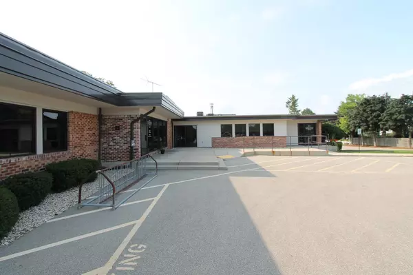 Burlington, WI 53105,190 Gardner AVENUE #3