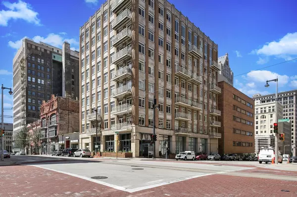 741 N Milwaukee STREET #903, Milwaukee, WI 53202