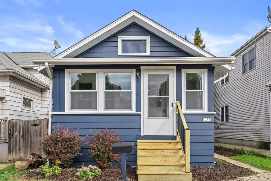 2180 S 60th STREET, West Allis, WI 53219