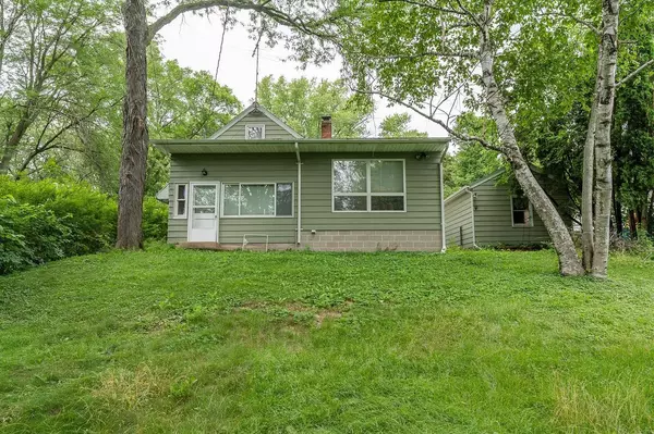 Baraboo, WI 53913,418 12th St