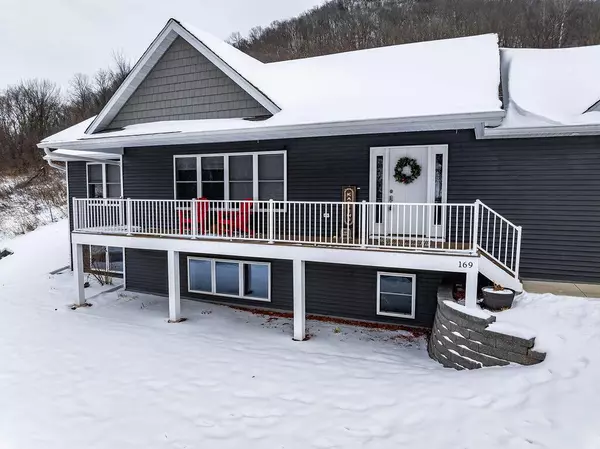 169 Cobblestone LANE, Winona, MN 55987