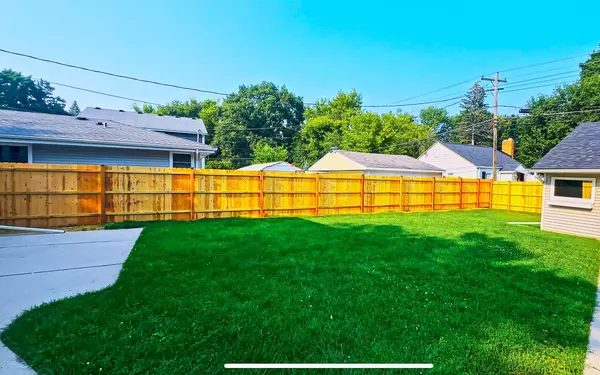 New Berlin, WI 53151,1522 S Sunny Slope ROAD